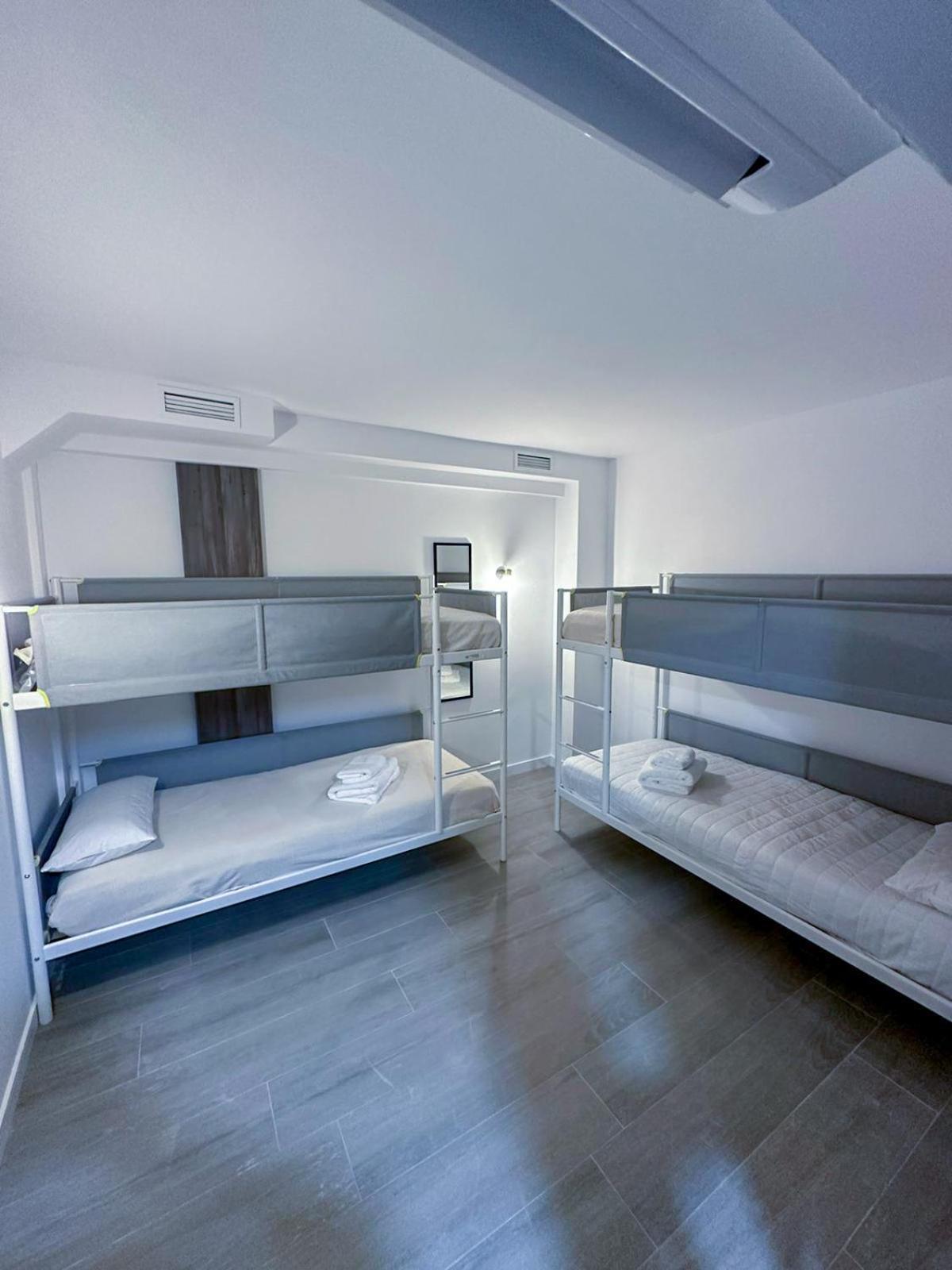 Zur Boutique Hostel Fuengirola Exterior photo